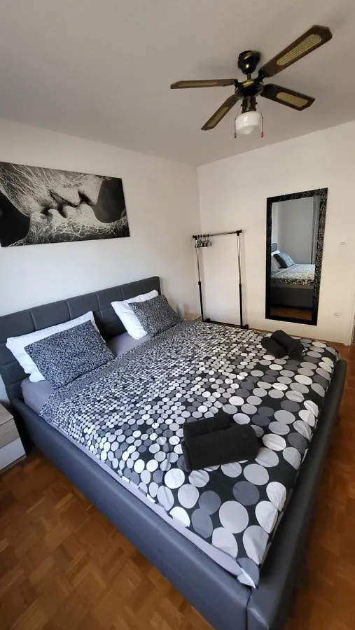 بيت ضيافة Apartment Davor بولا
